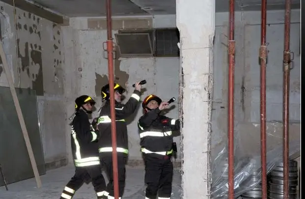 Bari, 24 famiglie evacuate per palazzo a rischio crollo