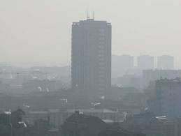 Milano: Allarme smog, firmata l'Ordinanza che stabilisce le misure per combattere l'emergenza