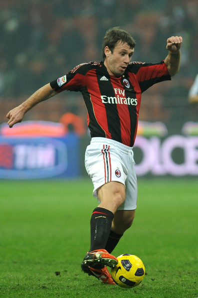 Milan: Cassano porta bene ed i rossoneri volano ai quarti