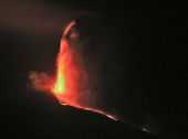 Etna: intensa attività esplosiva frattura cratere sud-est [VIDEO]