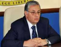 Mafia: Pignatone Procuratore Reggio Calabria: "sconvolgente che candidati si rivolgano a boss"