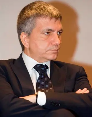 Vendola: molestato da giovani Pdl. Polemica con Radio Padania