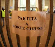 Derby Lecce - Bari a porte chiuse? Lo "Sportello dei Diritti" pensa ad una class action