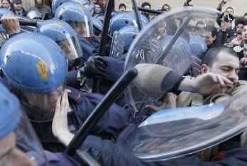 Coisp: la politica ragioniera si dimentica del numero di poliziotti feriti durante ultimi scontri