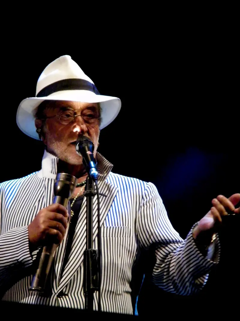 Panico su Internet: "Lucio Dalla è morto, anzi no"