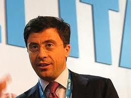 "Dimissioni Berlusconi" per la fiducia