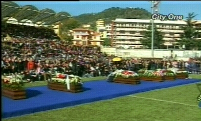 Lamezia Terme si stringe nel dolore. I funerali in diretta