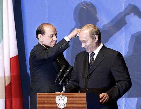 Wikileaks: Putin maschio alfa, Berlusconi suo portavoce
