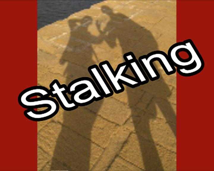 Stalking, minaccia un presunto rivale:arrestato