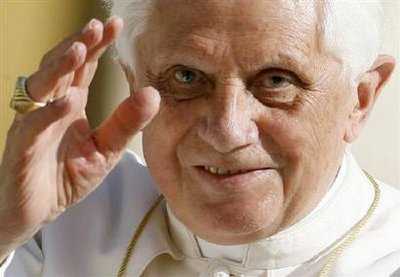 Papa Benedetto XVI: "L'omosessualità è una grande prova, ma moralmente ingiusta"