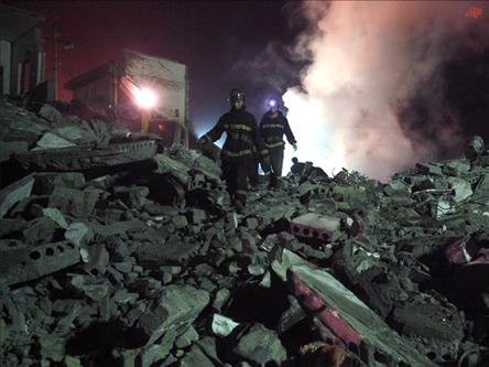 Nuova Zelanda: cresce la tensione per i minatori dispersi. Un robot analizzerà la miniera