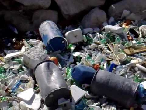 Napoli: UE manda esperti. Napolitano non riceve decreto-legge rifiuti