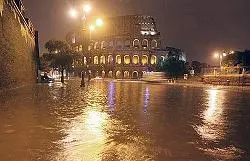 Maltempo: nubifragio su Roma e provincia [leggi le previsioni meteo dei prossimi giorni]