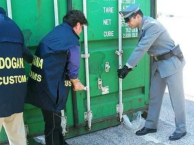 Taranto: sequestrati oltre 11mila giocattoli taroccati