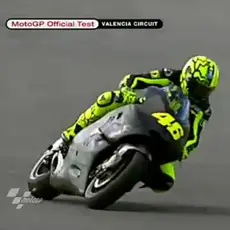Valentino Rossi operato alla spalla destra: 90 giorni per la rieducazione