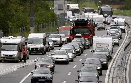 Rimini, traffico bloccato sulla A14 per un incidente tra mezzi pesanti