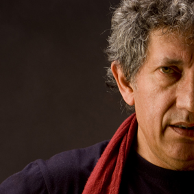 Eugenio Bennato presenta il nuovo saggio Brigante se more