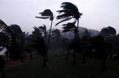 Caraibi: tempesta tropicale si trasforma in uragano Tomas