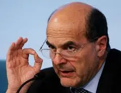 Bersani: "Berlusconi ha fatto un colpo di Stato!"