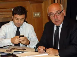 Futuro e libertà: "Non stacchiamo la spina al governo, ma urge rinnovamento"