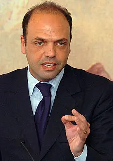BARI, il Ministro Alfano rende Bari polo di Giustizia