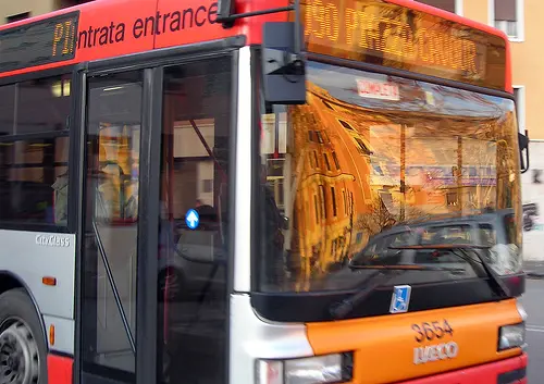 Roma: autista Atac aggredito davanti a decine di passeggeri