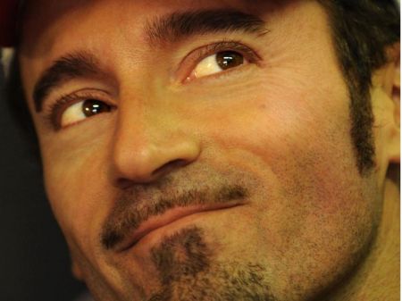 Max Biaggi prolunga il contratto con l'Aprilia fino al 2012