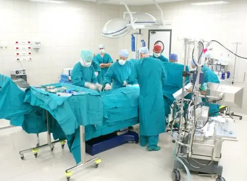 Cardiochirurgia Sant'Anna Hospital: a rischio il contratto tra la struttura d'eccellenza e l'Asp