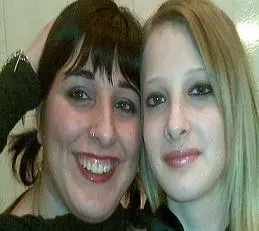 Avetrana, parla Valentina: "Mia sorella è innocente, mio padre ora vuole uccidere anche Sabrina"