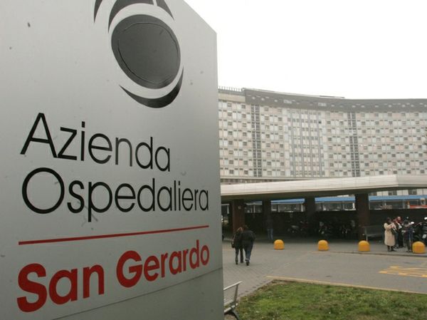 Intervento unico al mondo in Italia: doppio trapianto di mani a una donna