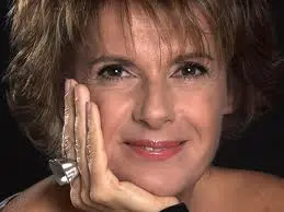 "Femminile e singolare": Lella Costa e le poetesse del '900