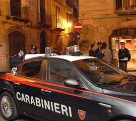 Toritto, giovane ucciso a colpi di pistola nella piazza del paese