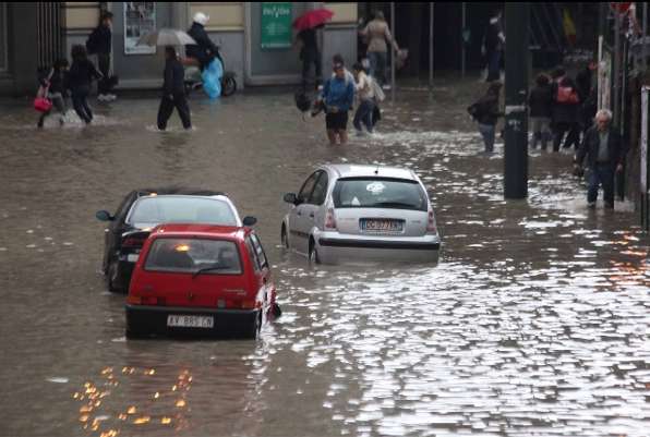 Rinvenuta una seconda automobile nel sottopassaggio a  Prato
