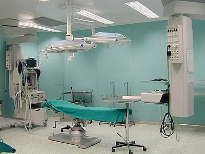 Bari: setticemia scambiata per influenza, 22enne perde la vita