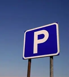 Parcheggiatori abusivi: appello della polizia municipale