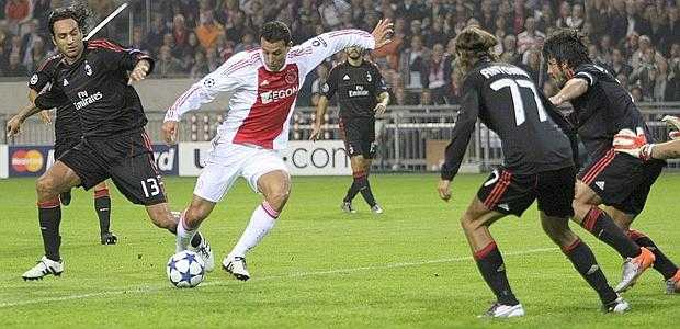 CHAMPIONS LEAGUE: Il Milan incorona Ibra. Una magia di Borriello lancia la Roma