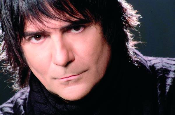 Renato Zero festeggia i 60 anni con 8 concerti a Roma