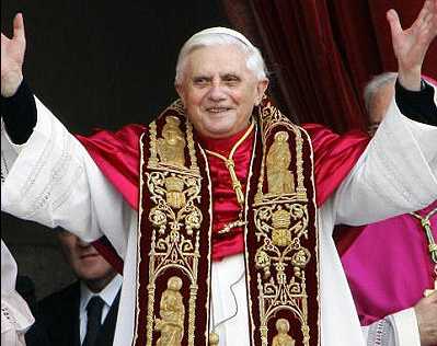 Papa Ratzinger: "Valorizzare i luoghi di culto"