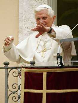 Papa Ratzinger incontra il presidente dello Ior a Castel Gandolfo