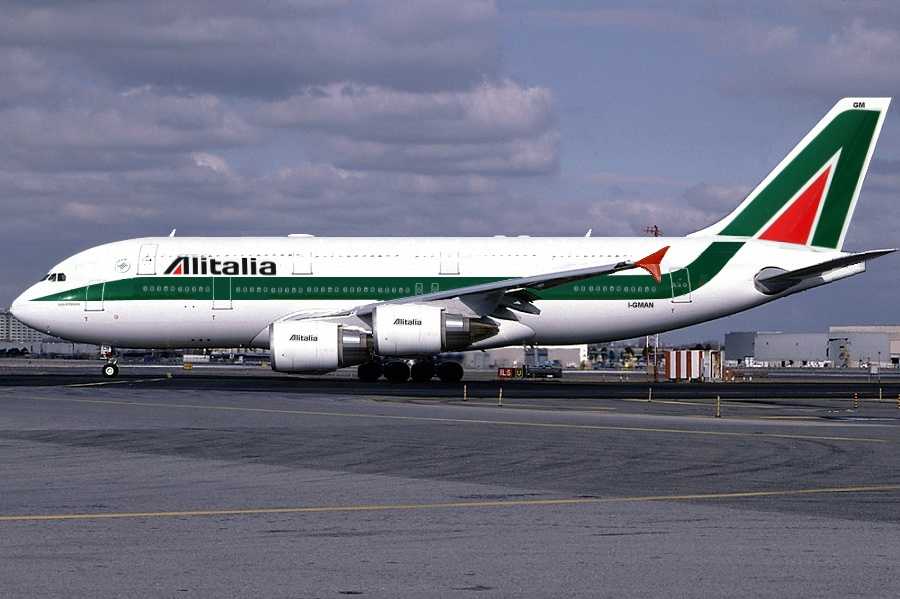 Alitalia smentice notizie su piano di esuberi: nessun licenziamento