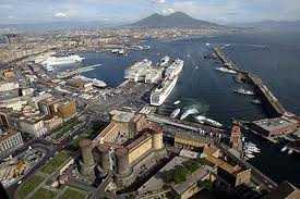 Donna uccisa a Napoli: forse una vendetta