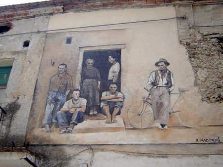 Diamante arricchisce la tradizione dei murales con "Scrivere il mare"