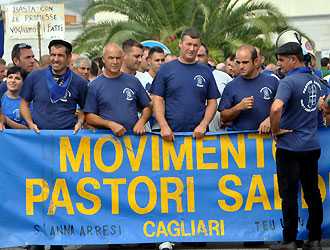 Sardegna: pastori e sindaci uniti per il futuro incerto