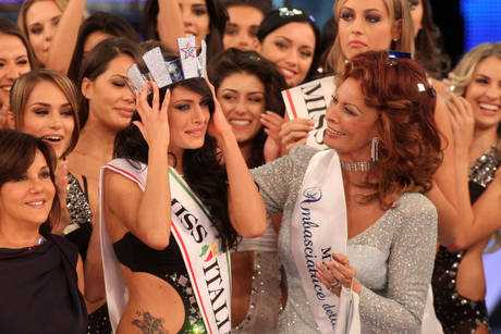 La nuova Miss Italia è la 19enne umbra Francesca Testasecca