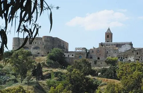 Bernalda: l'intera città si stringe intorno ad Andrea