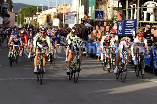 Tragedia nel mondo del ciclismo: clinicamente morto il ventenne Thomas Casarotto