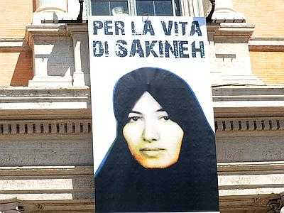 Sospesa la sentenza di Sakineh, l'Iran contro Italia e Francia