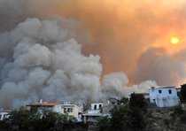 Incendi: Grecia, stato di emergenza nel sud dell'isola di Evia