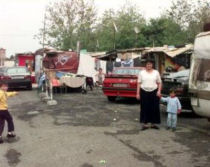 Rom, oggi altri 139 Rom lasceranno Parigi alla volta della Romania