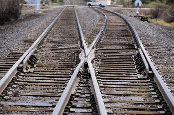 In Cina treno deraglia, morte undici persone